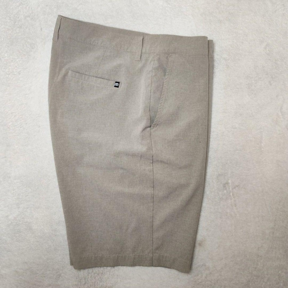 Travis Mathew Shorts Mens 38 Beige 10" Bermuda Microfiber Stretch Pockets